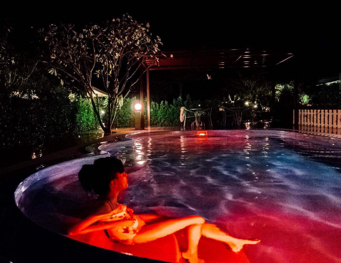 Rai Fahpratan Home And Garden Ban Pak Ngam  Bagian luar foto