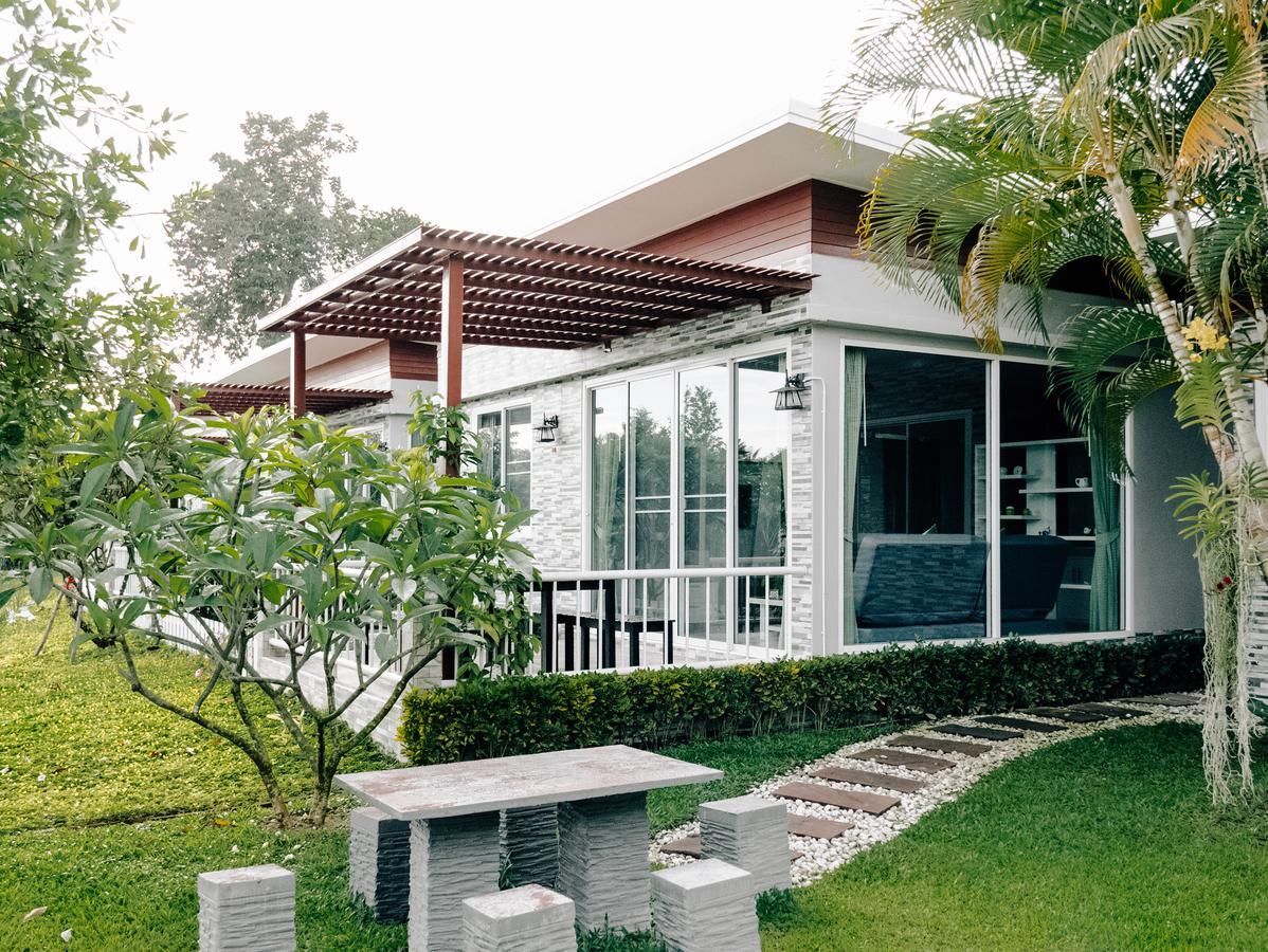 Rai Fahpratan Home And Garden Ban Pak Ngam  Bagian luar foto